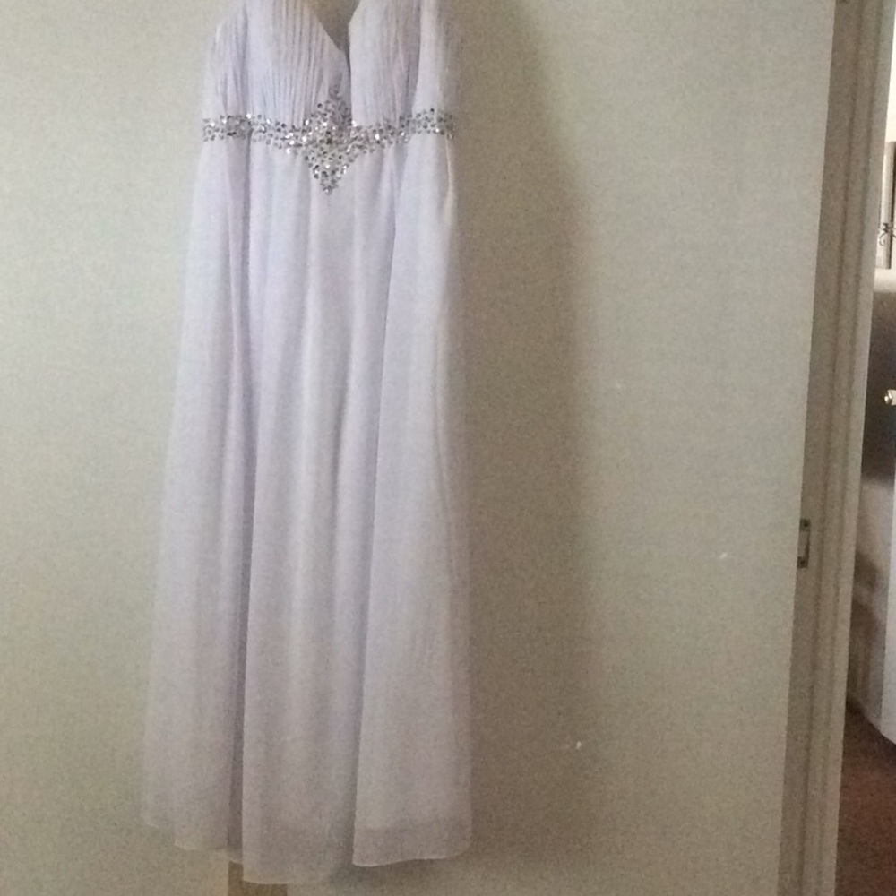 Prom dress - Picture 4 of 4
